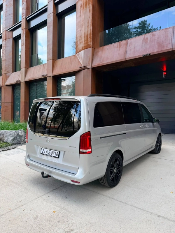 Mercedes- Benz V-Klass